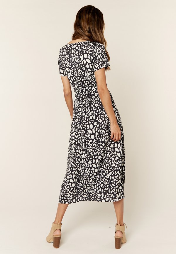 SHORT SLEEVE  WRAP - Day dress2