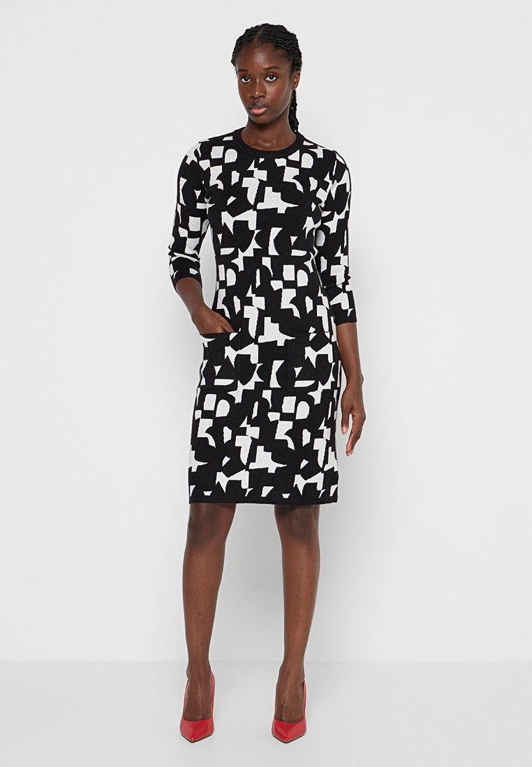 Apart Gebreide jurk beige Apart Gebreide jurk beige