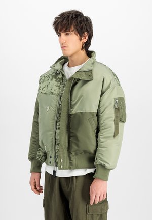 Alpha Industries, ALPHA INDUSTRIES MEN - BOMBER JACKETS N-2B COLORBLOCK MOD - Winterjas - m forest camo