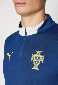 Puma PORTUGAL FPF TRAINING 1/4 ZIP TOP - Îmbrăcăminte echipe naționale - persian blue/sugared almond