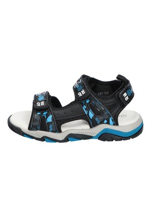 Czarne i niebieskie sportowe sandały dziecięce z regulowanymi paskami, wyściełaną białą wkładką i teksturowaną podeszwą do użytku na zewnątrz.