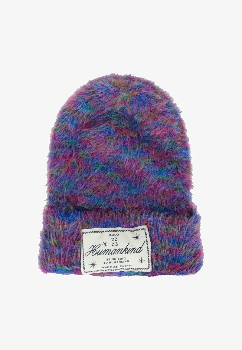 Fioletowy i niebieski, puszysty beret o miękkiej fakturze, z metką z napisem "Humankind" i dekoracyjnymi akcentami.