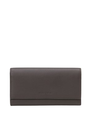 Lederbrieftasche in Dunkelgrau. Rechteckige Form mit glatter Oberfläche, versehen mit dezenten Nähten und eingeprägtem Branding auf der Vorderseite.