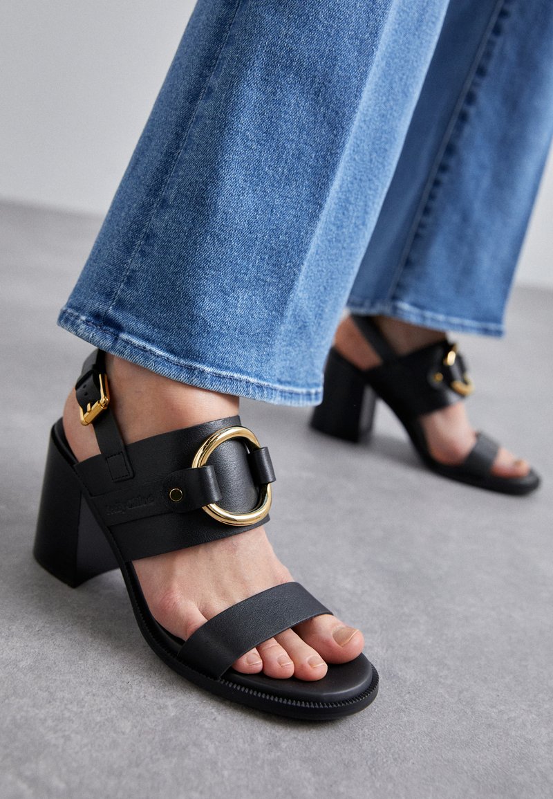 See by Chloé Sandalen met hoge hak zwart