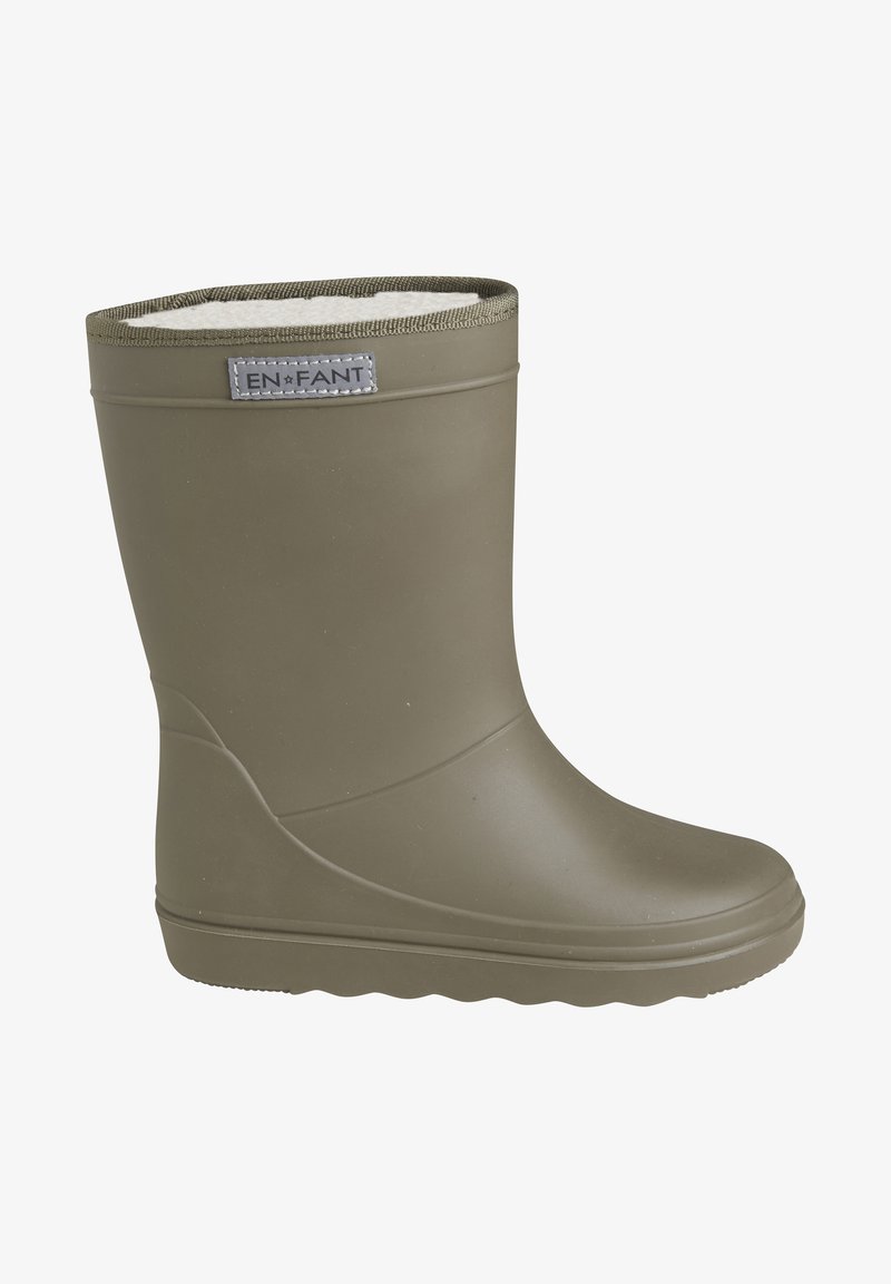 Bota de lluvia de caucho verde oliva con parte superior texturizada, forro interior crema y una etiqueta gris en la parte delantera. Diseñada para una comodidad impermeable.