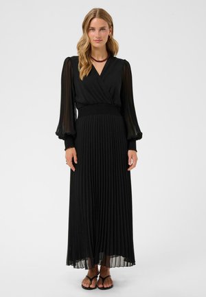 Cream, CRALUNA PUFF SLEEVE - Robe longue - pitch black