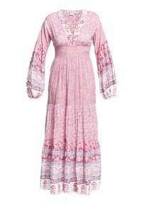 Rosa maxiklänning med blommönster, långa puffärmar, djup urringning och insvängd midja; har lager på lager-mönster och en kjol i flera våningar.