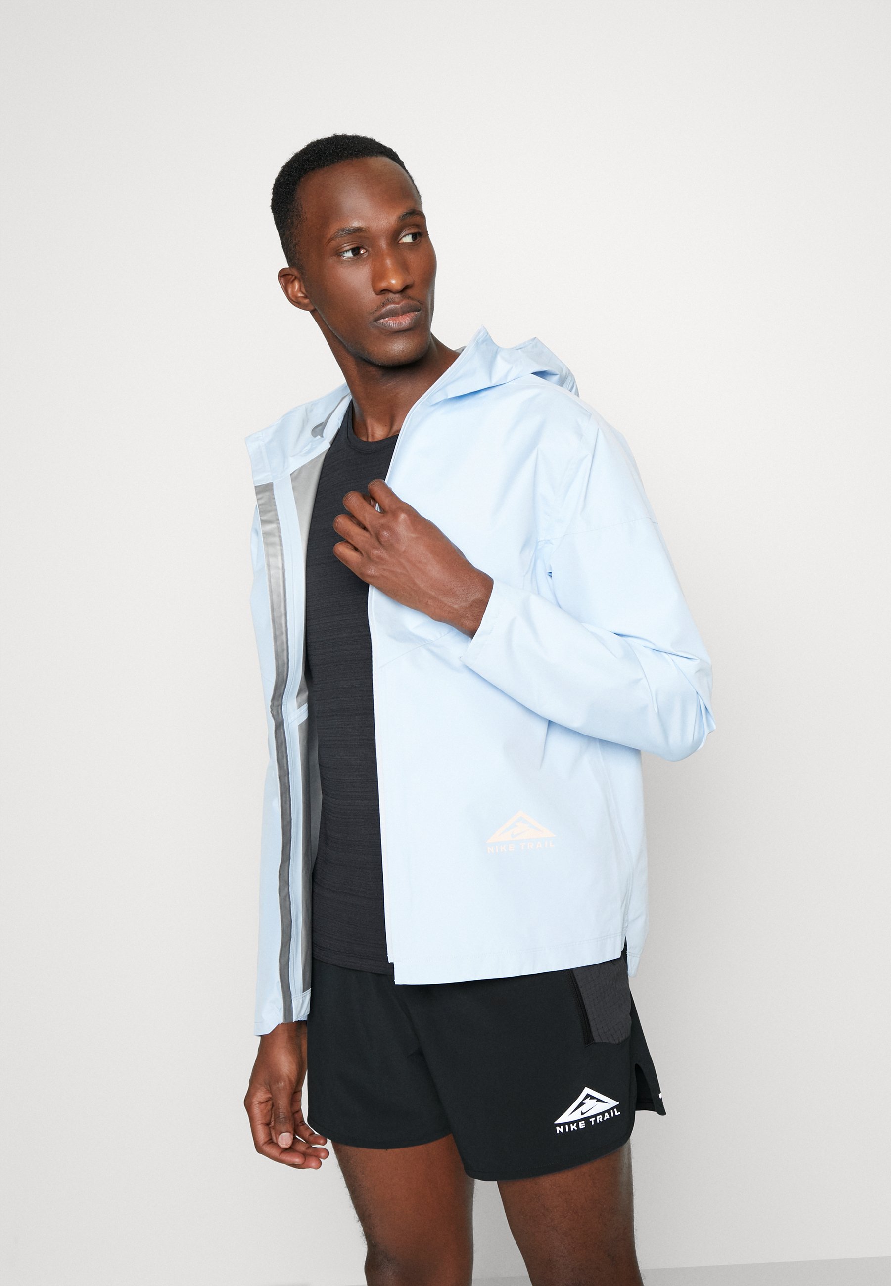 Nike Performance SECONDSUNRISE - Sports shorts - black/smoke