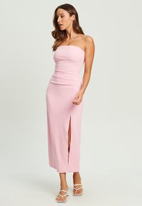 CALLI HOLSIE - Pārliekama kleita - pale pink