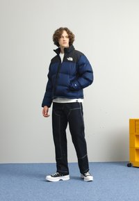 The North Face 1996 RETRO NUPTSE JACKET - Dunjakker - summit navy/black