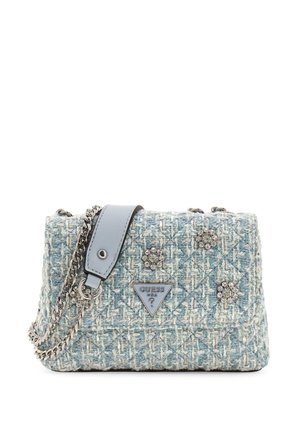 Borsa in tweed di colore azzurro chiaro con tracolla in catena argentata. Presenta decorazioni floreali e una toppa logata triangolare sul davanti.