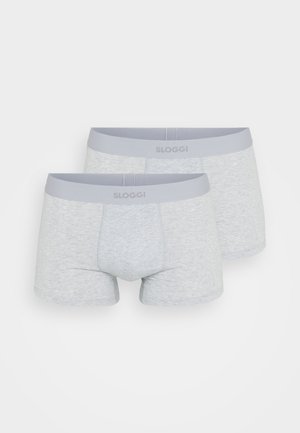 Boxer in cotone grigio con texture liscia, dotati di una vita grigia chiara e logo SLOGGI. Vestibilità standard senza motivi né dettagli.