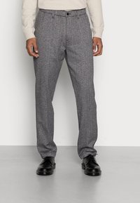 Levi's® XX CHINO EZ TAPER II - Calças - liquorice herringbone black