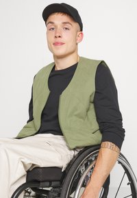 Pier One Μπλούζα με μακριά μανίκια - black