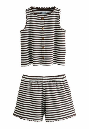 Ærmeløs button-up top og elastiske shorts i brun og hvide vandrette striber med bølgede kanter.