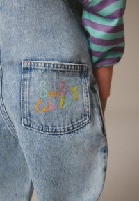 Miniaturna slika 5