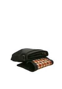 Borsa in tessuto nero con design pieghevole, dotata di un interno decorato in tonalità arancioni e cremisi, e chiusura con zip per una sicurezza ottimale.