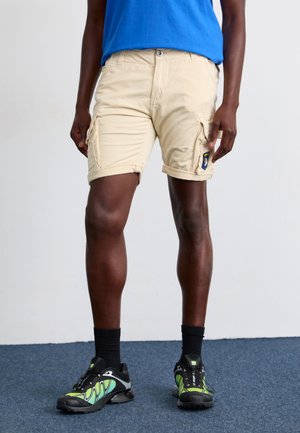 CREW PATCH - Shortsit - vintage white