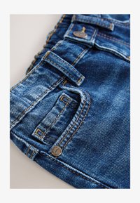 Non sélectionné, mid blue