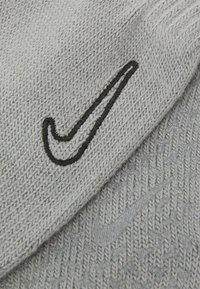 Nike Performance TECH AND GRIP GLOVES  UNISEX - Kesztyűk - particle grey/black