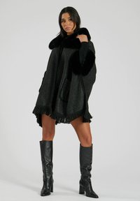 South Beach FAUX FUR PONCHO - Mantella - black