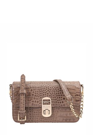 Krokodilprägung Lederhandtasche in Hellbraun mit einem goldfarbigen Verschluss, abnehmbarem Tragegurt und Kettenakzent. Rechteckige Form mit strukturiertem Oberfläche.