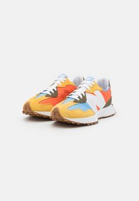 New Balance MS327 UNISEX - Sapatilhas - red clay