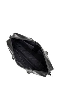 Schwarze Lederhandtasche mit Reißverschluss, geräumigem Innenraum mit Fächern und dem Innenaufdruck "WITTCHEN".