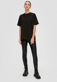 QS IM GLITZERDESIGN - Legginsy