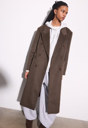 Stradivarius DOUBLE-BREASTED - Cappotto classico - dark brown