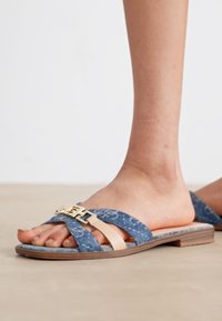 Thumbnail Image 2