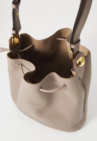 Furla SFERA BUCKET BAG - Schoudertas - stucco gray