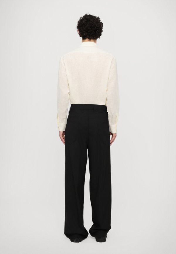 PLEATED WIDE LEG - Trousers4