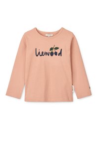 Helles rosa Langarmshirt aus weichem Baumwollstoff, mit navyblauen gestickten Schriftzug "liewood" und Beerengrafiken sowie einem Etikett an der Seite.