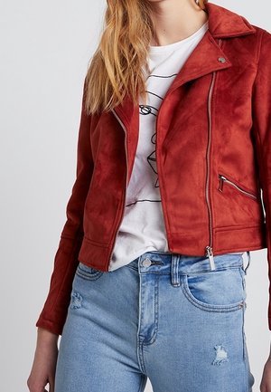 Kurtka ze skóry ekologicznej