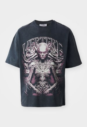 Black graphic t-shirt made from cotton, featuring a large pink and white design of a humanoid figure with intricate details and text "VERTERE."