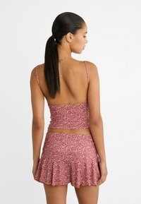 Stradivarius FLOWING GATHERED - Suknja A kroja - bordeaux
