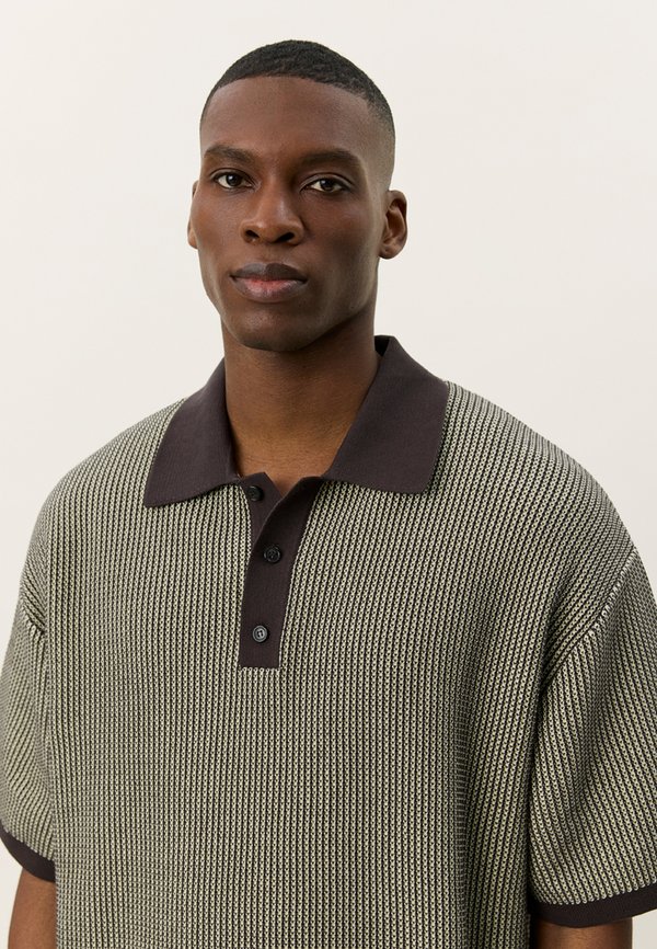 GUS - Polo shirt - licorice2