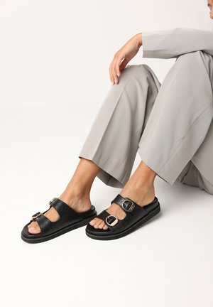 Mexx NIRKEN - Sandalias planas - black