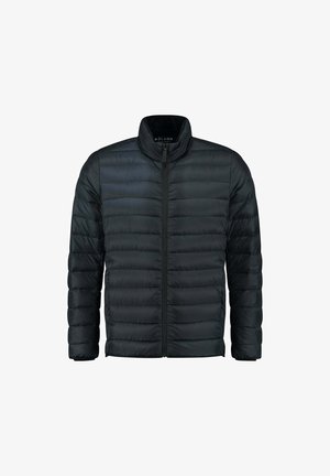 Zwarte pufferjas met een hoge kraag, ritssluiting aan de voorkant en een horizontaal stikselpatroon. Lichtgewicht met een gladde, glanzende textuur.