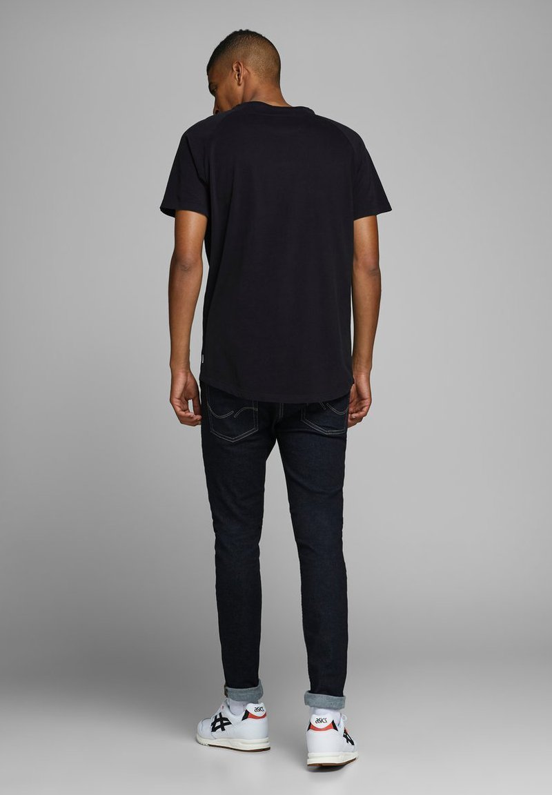Herren T-Shirts basic | Jack & Jones JJECURVED TEE O NECK T-Shirt basic black/schwarz - PV87831 Herren T-Shirts basic | Jack & Jones JJECURVED TEE O NECK T-Shirt basic black/schwarz - PV87831