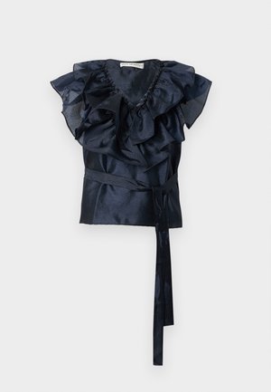 Marineblå indpakningsbluse med volantsleeves, struktureret stof, V-hals og et bundet bælte i taljen. Letvægtig og tætsiddende design.