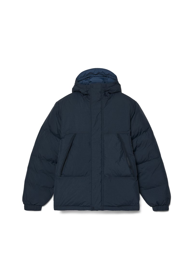 Marineblauer Pufferjacke mit Kapuze, ausgestattet mit einem Reißverschluss, zwei Fronttaschen und elastischen Manschetten. Glatte Textur mit leichtem Design.