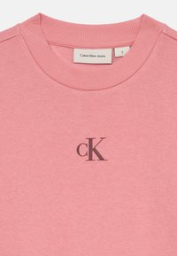 Calvin Klein Jeans LOGO - Mikina - brandied apricot