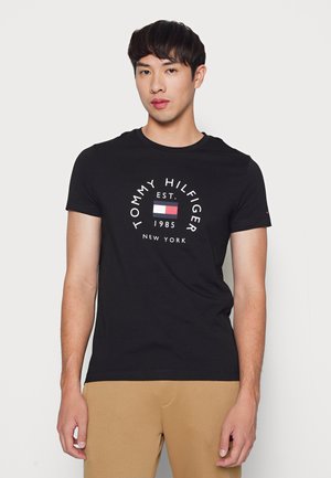 FLAG ARCH TEE - Camiseta estampada - black