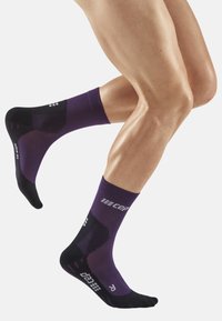 CEP COLD WEATHER COMPRESSION SOCKS RUNNING MID CUT MEN - MADE IN GERMANY - Sportsocken - purple