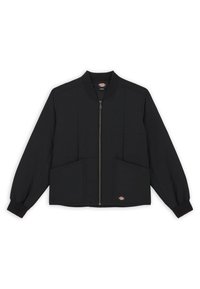 Černá péřová bunda na zip, žebrovaný límec a manžety, dvě přední kapsy a prošívaná textura. V dolním levém rohu se nachází logo.