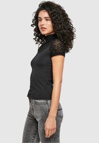 Urban Classics LADIES FLOCK LACE TURTLENECK TEE - T-shirts med print - black