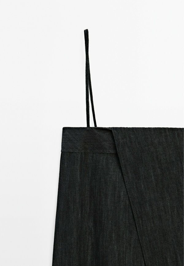 SHORT STRAPPY - Denim dress2