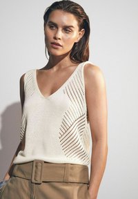 Reiss REGULAR FIT HELENA OPEN  - Top - ivory cream